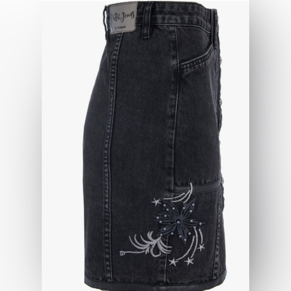 DESIGUAL black wash denim skirt size 28 (US8) - Picture 5 of 15